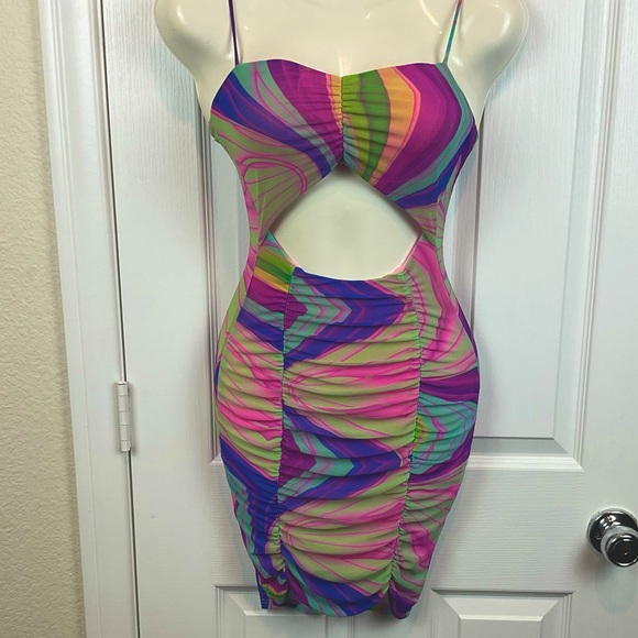 Black Bead Dresses & Skirts - Pre-Owned Black Bead Moire Patterned Pastel   Slip On Dress, Size Small